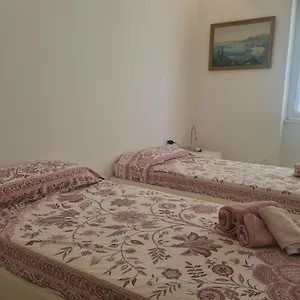  Appartamento La Casa Del Centro By Portofinovacanze